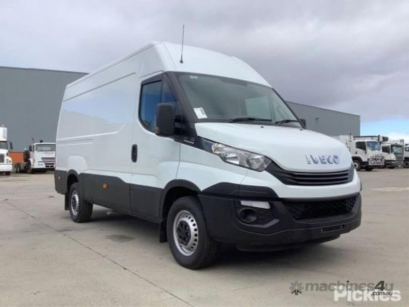Achat Iveco Daily 35S Fg 35S14 V12 occasion à Fos-sur-mer (13)